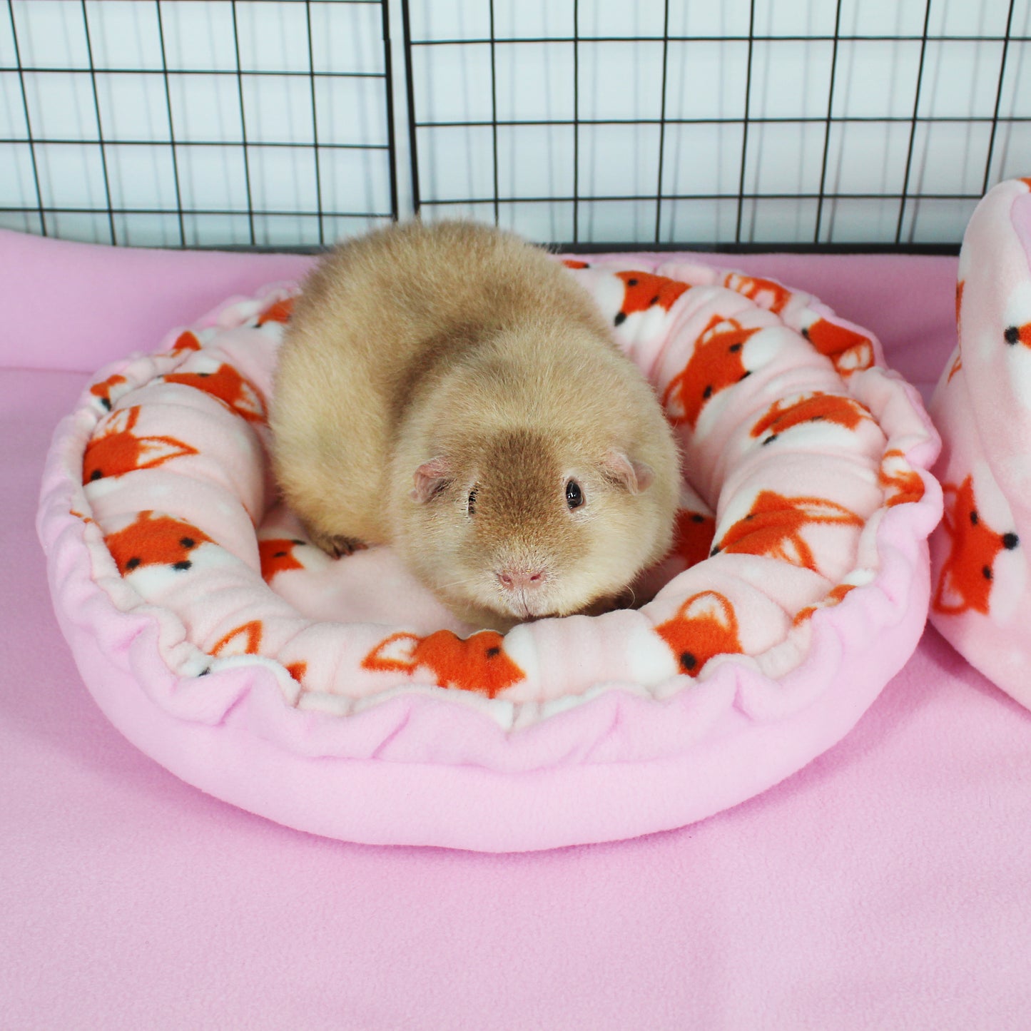 Foxy Fleece Doughnut Bed