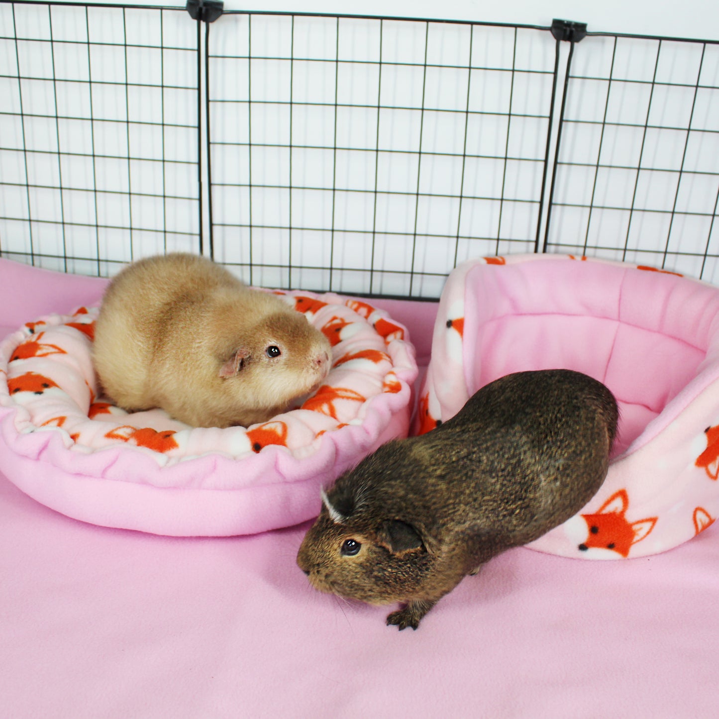 Foxy Fleece Doughnut Bed