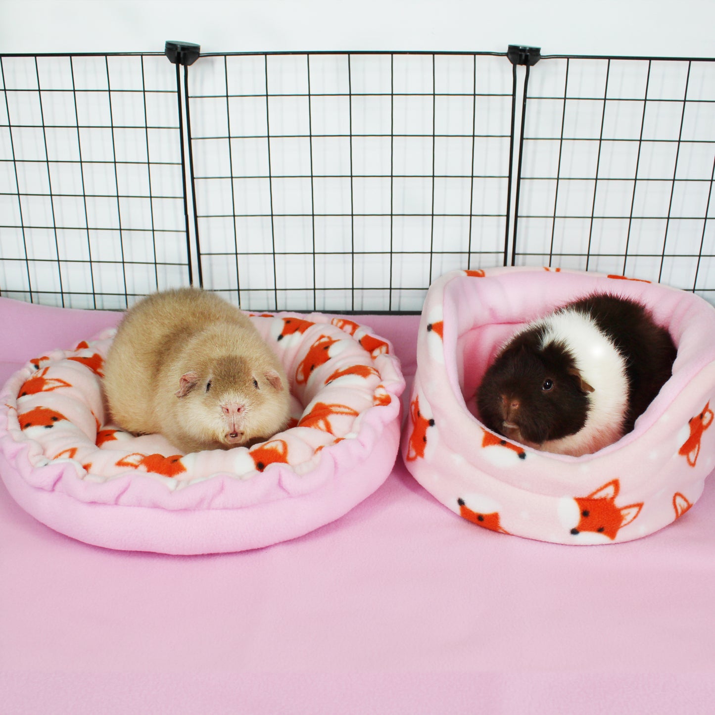 Foxy Fleece Doughnut Bed