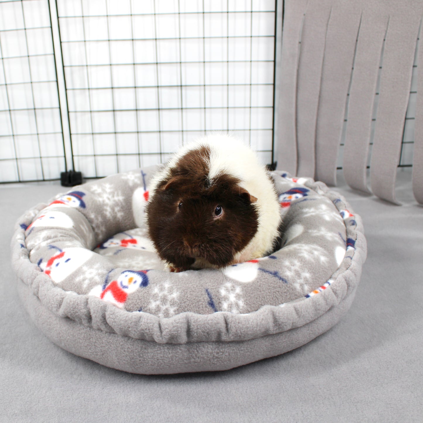 Grey Snowman Doughnut Bed for Small Animals