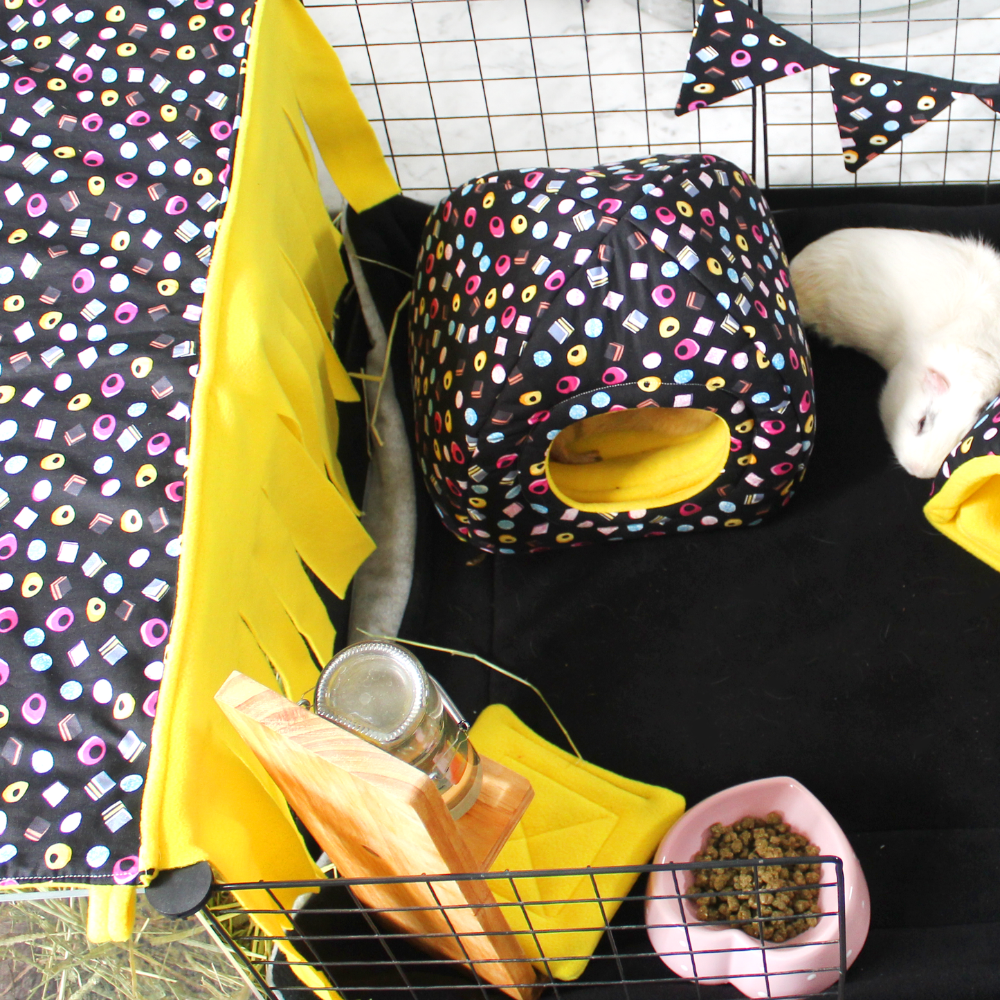 Liquorice Allsorts Hidey House