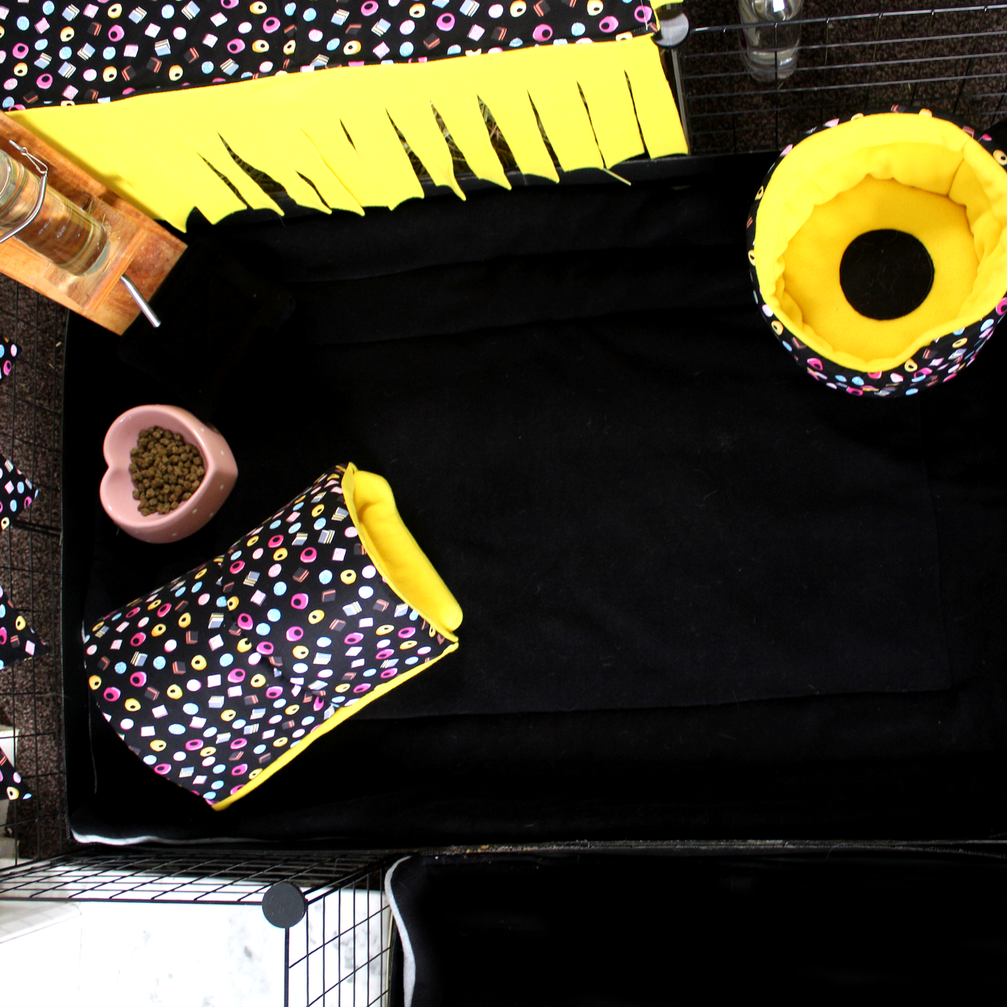 Liquorice Allsorts Guinea Pig Accessory Bundle