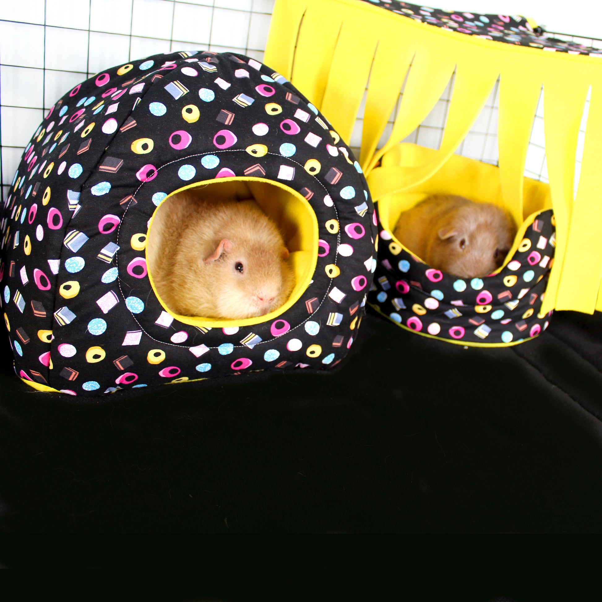 Liquorice Allsorts Corner Fleece Forest for Guinea Pigs, example of this can fit into a cage with outher guinea pig accessories